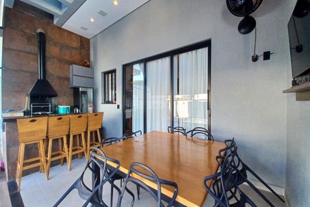 Casa de condomínio à venda com 271m², 3 quartos e 4 vagasÁrea comum - Churrasqueira