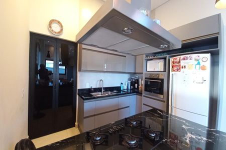 Casa de condomínio à venda com 271m², 3 quartos e 4 vagasCozinha