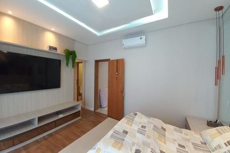 Casa de condomínio à venda com 271m², 3 quartos e 4 vagasSuíte 1