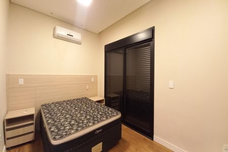 Casa de condomínio à venda com 271m², 3 quartos e 4 vagasSuíte 2