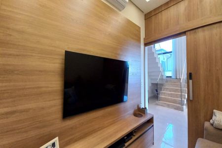 Casa de condomínio à venda com 271m², 3 quartos e 4 vagasSala de TV