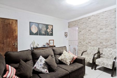 Casa à venda com 157m², 2 quartos e 2 vagasSala