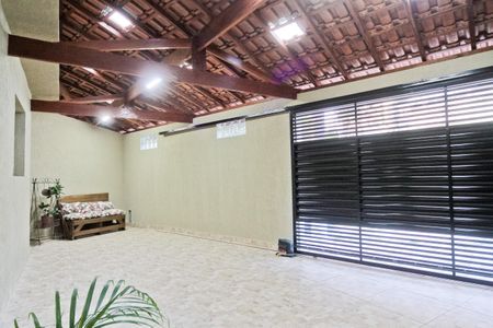 Casa à venda com 157m², 2 quartos e 2 vagasÁrea externa