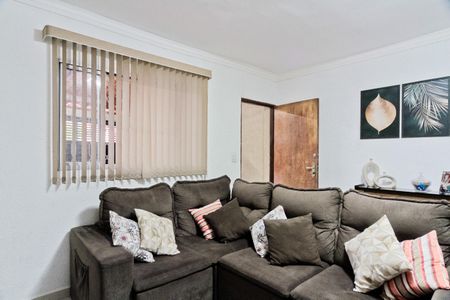 Casa à venda com 157m², 2 quartos e 2 vagasSala