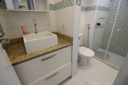 Apartamento à venda com 51m², 2 quartos e 1 vagaBanheiro Social