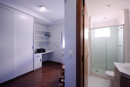 Apartamento à venda com 125m², 3 quartos e 3 vagasSuíte 2