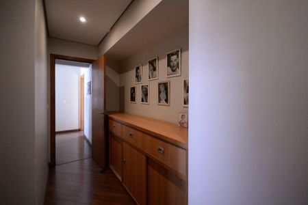 Apartamento à venda com 125m², 3 quartos e 3 vagasCorredor