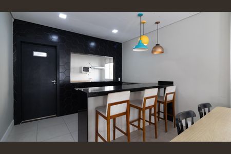 Apartamento para alugar com 44m², 2 quartos e sem vagaÁrea comum - Salão de festas