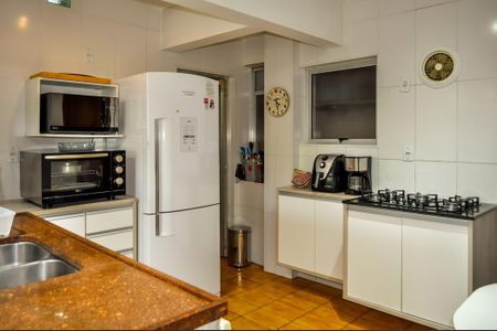 Apartamento à venda com 108m², 3 quartos e 1 vaga Apartamento à venda com 108m², 3 quartos e 1 vagaCozinha