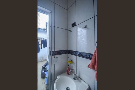 Casa à venda com 150m², 2 quartos e 1 vaga Casa à venda com 150m², 2 quartos e 1 vagaBanheiro de serviço