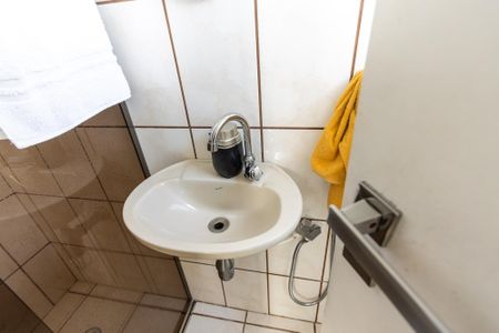 Casa à venda com 127m², 2 quartos e 1 vaga Casa à venda com 127m², 2 quartos e 1 vagaBanheiro de Serviço