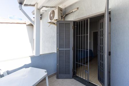 Casa à venda com 127m², 2 quartos e 1 vaga Casa à venda com 127m², 2 quartos e 1 vagaQuarto 2 - Varanda