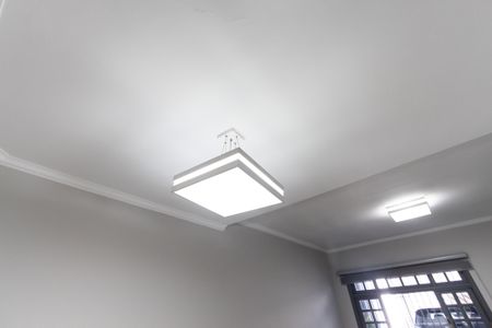 Casa à venda com 127m², 2 quartos e 1 vaga Casa à venda com 127m², 2 quartos e 1 vagaSala