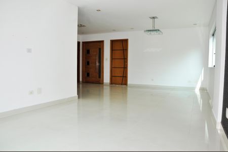 Apartamento para alugar com 179m², 5 quartos e 3 vagasSala