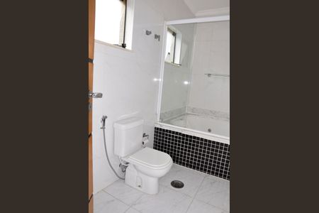 Apartamento para alugar com 179m², 5 quartos e 3 vagasBanheiro Suíte 1