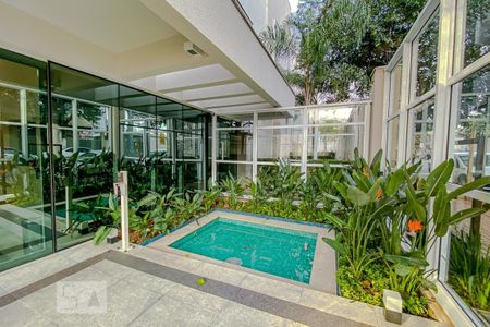 Apartamento à venda com 67m², 2 quartos e 1 vagaCondomínio - Entrada 