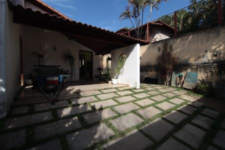 Casa à venda com 900m², 5 quartos e 3 vagasÁrea Externa