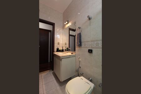 Casa à venda com 900m², 5 quartos e 3 vagasBanheiro Social