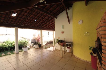 Casa à venda com 900m², 5 quartos e 3 vagasÁrea Gourmet