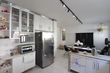 Casa à venda com 900m², 5 quartos e 3 vagasCozinha