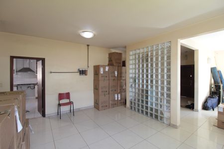 Casa à venda com 900m², 5 quartos e 3 vagasSala de Estar