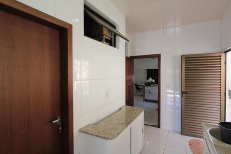 Casa à venda com 900m², 5 quartos e 3 vagasÁrea de Serviço