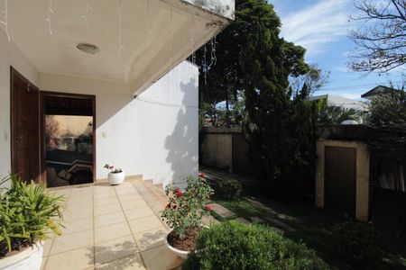 Casa à venda com 900m², 5 quartos e 3 vagasÁrea Externa
