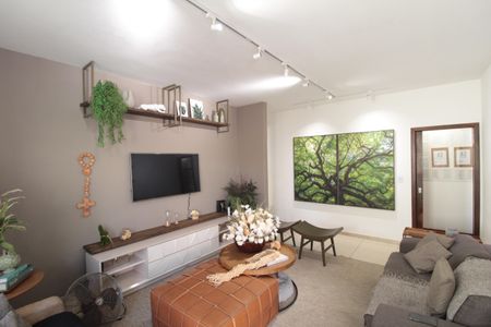 Casa à venda com 900m², 5 quartos e 3 vagasSala de TV