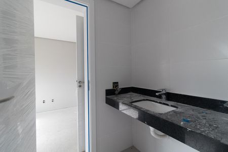 Apartamento à venda com 156m², 3 quartos e 2 vagasBanheiro do Quarto 1 e 2