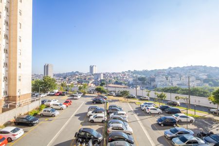 Apartamento à venda com 48m², 2 quartos e 1 vaga Apartamento à venda com 48m², 2 quartos e 1 vagaVista