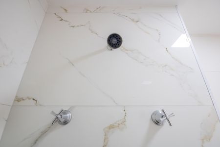 Apartamento à venda com 48m², 2 quartos e 1 vaga Apartamento à venda com 48m², 2 quartos e 1 vagaBanheiro