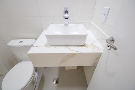 Apartamento à venda com 48m², 2 quartos e 1 vaga Apartamento à venda com 48m², 2 quartos e 1 vagaBanheiro