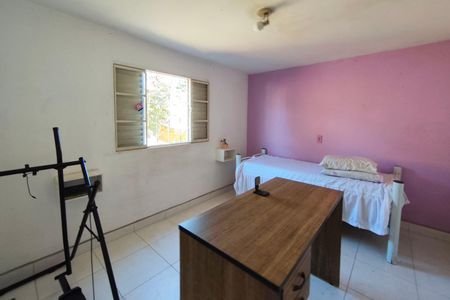 Casa à venda com 180m², 3 quartos e 4 vagas Casa à venda com 180m², 3 quartos e 4 vagasQuarto 3