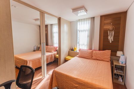 Apartamento à venda com 283m², 4 quartos e 2 vagasQuarto 1