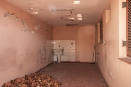 Casa à venda com 200m², 3 quartos e 2 vagasÁrea de Serviço