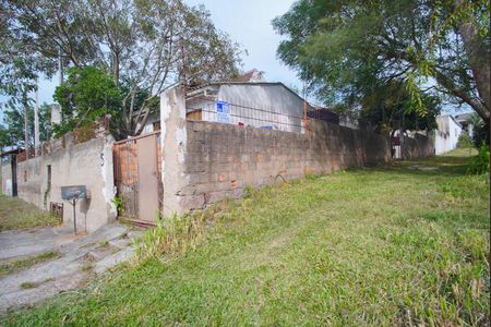 Casa à venda com 322m², 2 quartos e 3 vagas Casa à venda com 322m², 2 quartos e 3 vagasPlaca