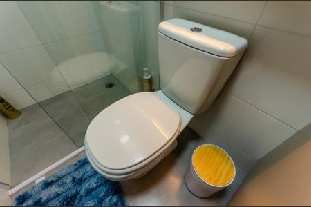 Apartamento à venda com 46m², 2 quartos e sem vaga Apartamento à venda com 46m², 2 quartos e sem vagaBanheiro