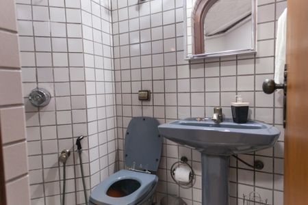 Casa de condomínio à venda com 298m², 3 quartos e 8 vagasBanheiro Suíte 1 