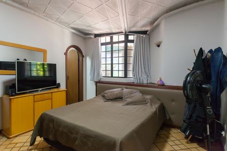 Casa de condomínio à venda com 298m², 3 quartos e 8 vagasSuíte 2 