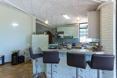 Casa de condomínio à venda com 298m², 3 quartos e 8 vagasCozinha