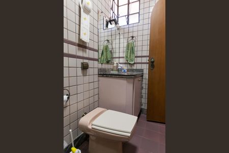 Casa de condomínio à venda com 298m², 3 quartos e 8 vagasBanheiro Suíte 2 