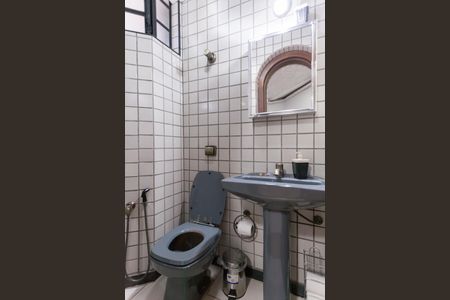 Casa de condomínio à venda com 298m², 3 quartos e 8 vagasBanheiro Suíte 1 