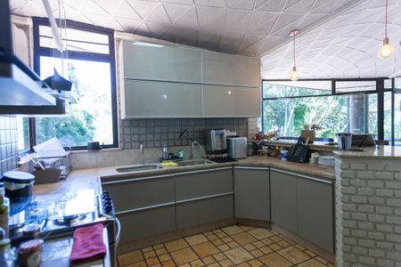 Casa de condomínio à venda com 298m², 3 quartos e 8 vagasCozinha