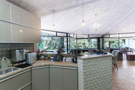 Casa de condomínio à venda com 298m², 3 quartos e 8 vagasCozinha