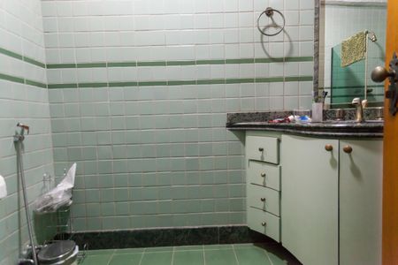 Casa de condomínio à venda com 298m², 3 quartos e 8 vagasBanheiro Suíte 3 