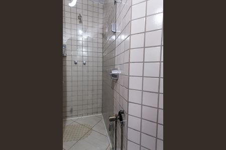 Casa de condomínio à venda com 298m², 3 quartos e 8 vagasBanheiro Suíte 1 