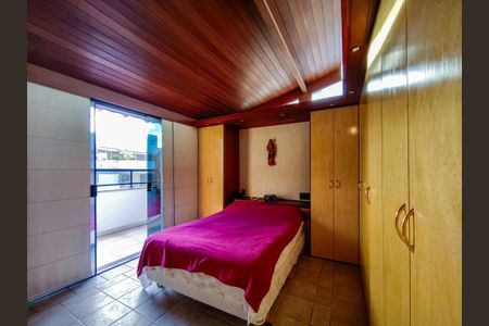 Apartamento à venda com 265m², 3 quartos e 3 vagasSuíte 2