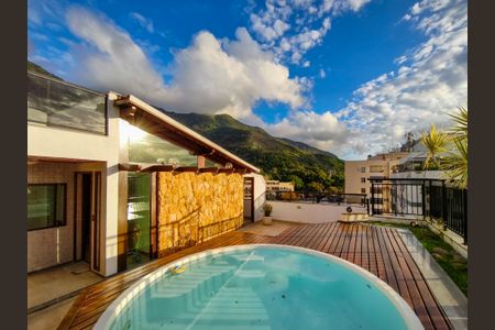 Apartamento à venda com 265m², 3 quartos e 3 vagasTerraço