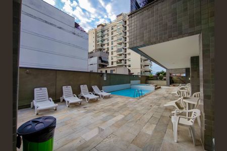 Apartamento à venda com 265m², 3 quartos e 3 vagasÁrea comum - Piscina
