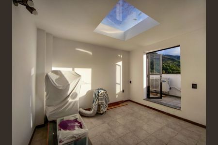 Apartamento à venda com 265m², 3 quartos e 3 vagasSala de TV